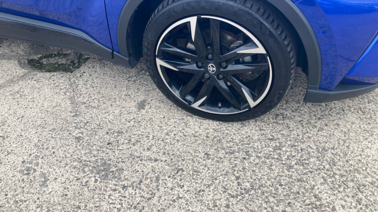 Toyota C-HR 1.8 Hybrid GR Sport 5dr CVT Hybrid Hatchback